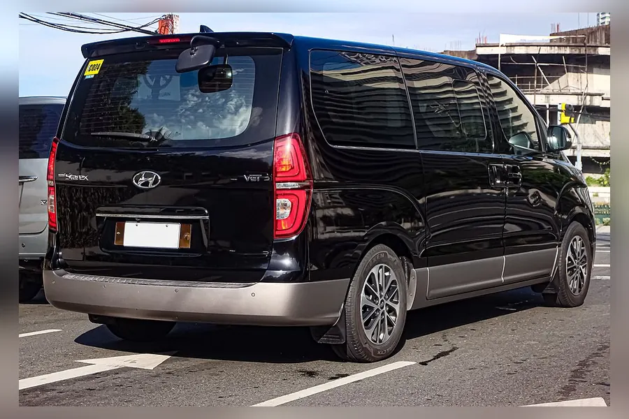 Hyundai H1 Van